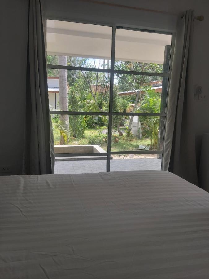 Nice Home Stay At Samroiyod Baanphakrimlay Екстериор снимка