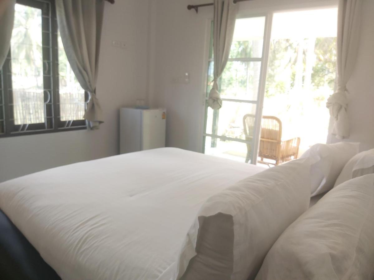 Nice Home Stay At Samroiyod Baanphakrimlay Екстериор снимка